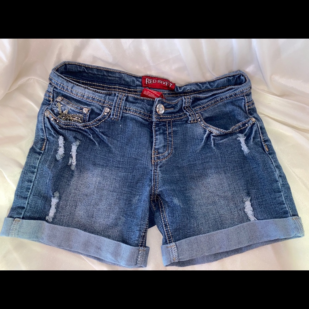 Red rivet shorts